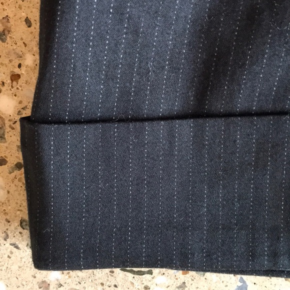 Pinstriped dress shorts - Picture 2 of 6